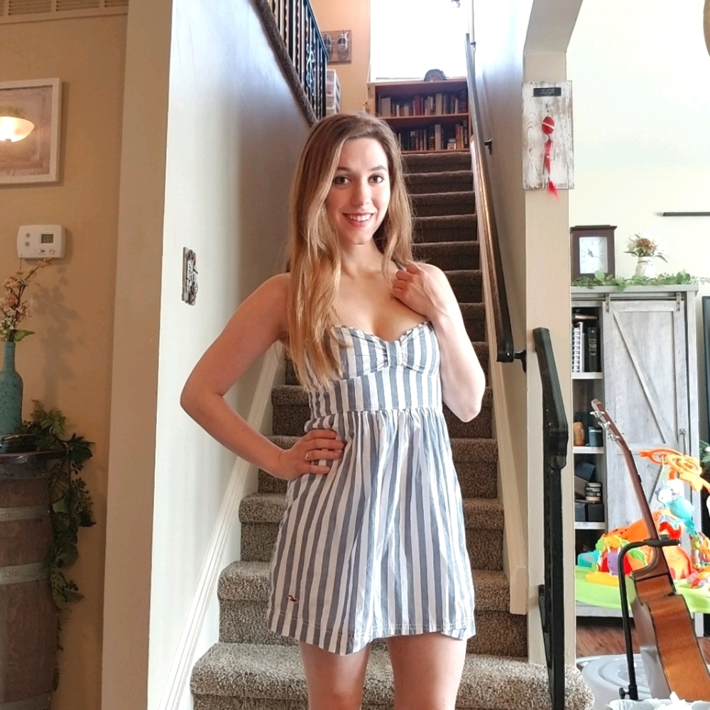 Hollister Flowy Stripped Mini Dress XS